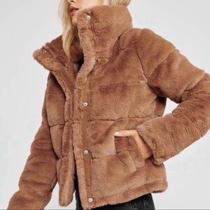 Faux Fur Puffer Coat - Abercrombie & Fitch